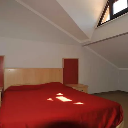 Hotell Carna Garden Side